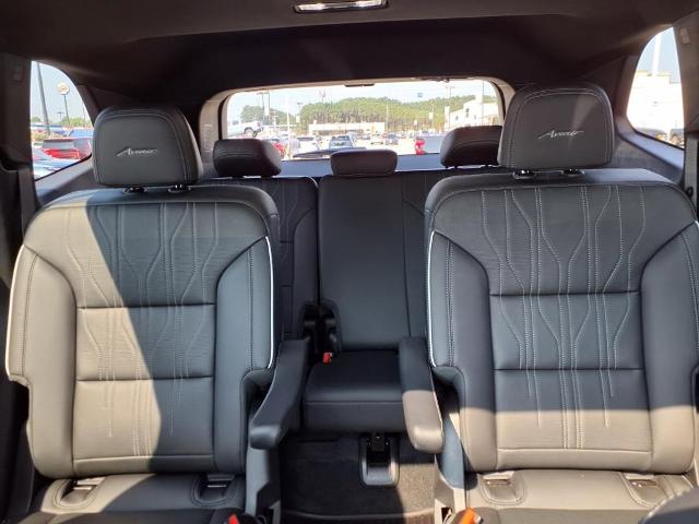 2025 Buick Enclave Vehicle Photo in EMPORIA, VA 23847-1235