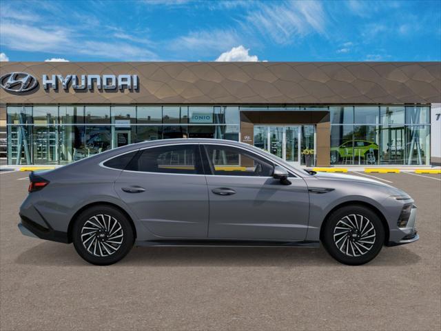 2025 Hyundai SONATA Hybrid Vehicle Photo in Peoria, IL 61615