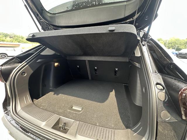 2025 Chevrolet Trax Vehicle Photo in GARDNER, MA 01440-3110