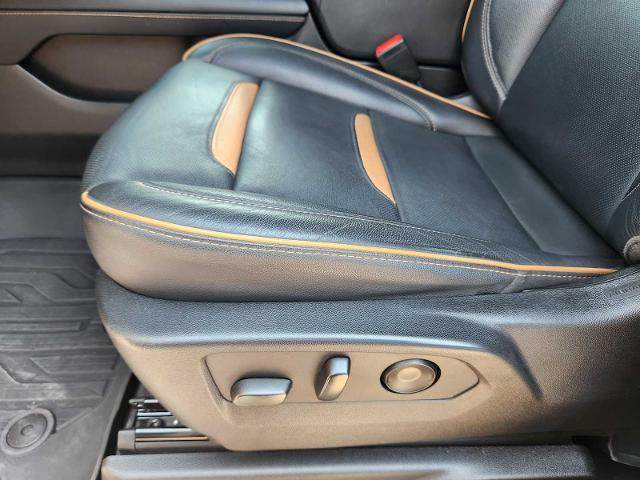 2022 GMC Yukon Vehicle Photo in DENTON, TX 76210-9321