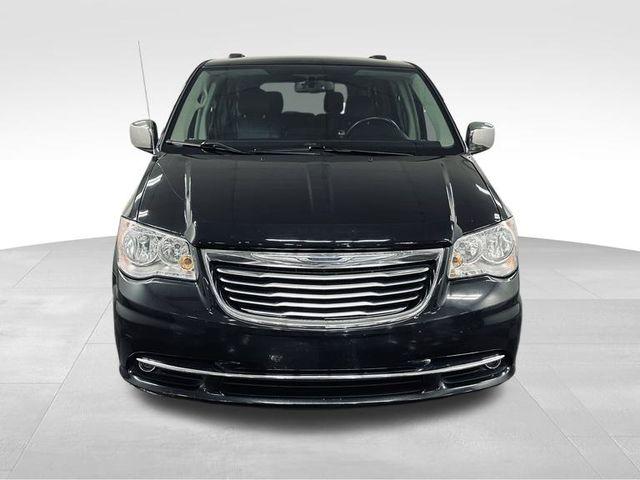 Used 2016 Chrysler Town & Country Touring with VIN 2C4RC1BG4GR213824 for sale in Medina, OH