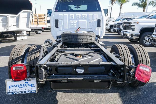 2023 Chevrolet Silverado Chassis Cab Vehicle Photo in VENTURA, CA 93003-8585