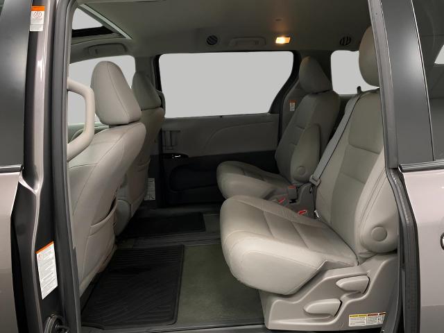 2016 Toyota Sienna Vehicle Photo in Appleton, WI 54913