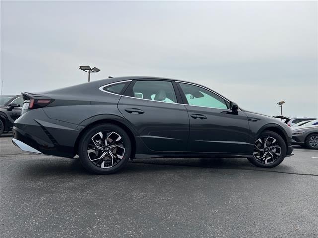 2024 Hyundai SONATA Vehicle Photo in Shiloh, IL 62269