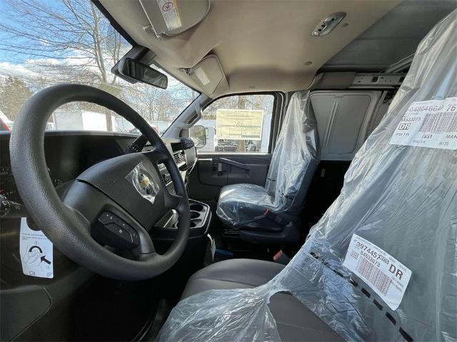 2025 Chevrolet Express Cargo 2500 Vehicle Photo in ALCOA, TN 37701-3235