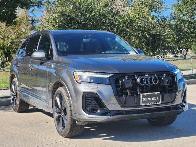 2025 Audi Q7 Vehicle Photo in HOUSTON, TX 77090