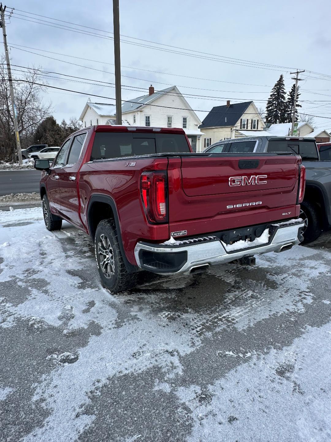 Used 2021 GMC Sierra 1500 SLT with VIN 3GTU9DED1MG135208 for sale in Presque Isle, ME