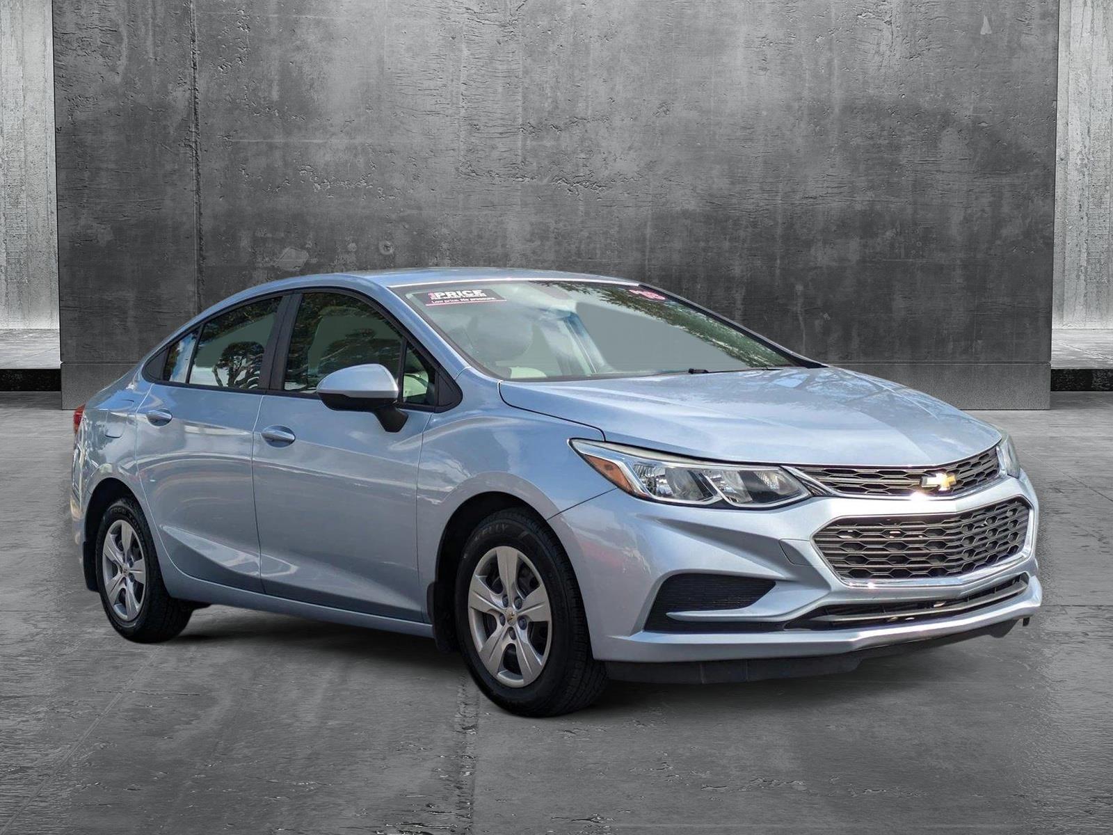 2018 Chevrolet Cruze Vehicle Photo in GREENACRES, FL 33463-3207