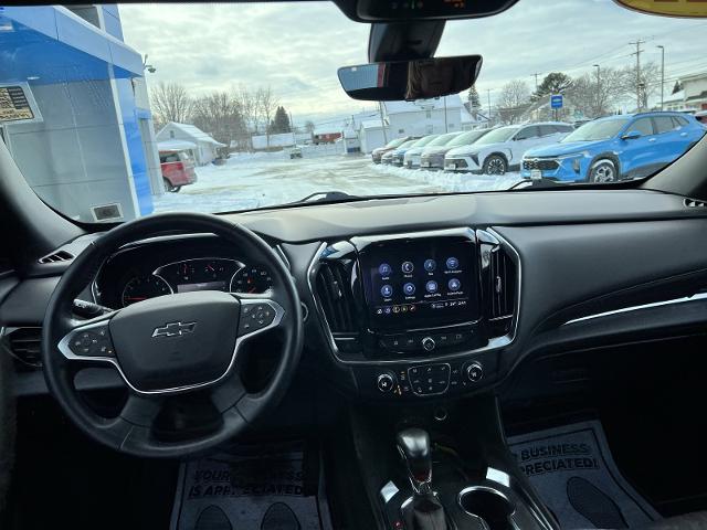 2022 Chevrolet Traverse Vehicle Photo in MASSENA, NY 13662-2255