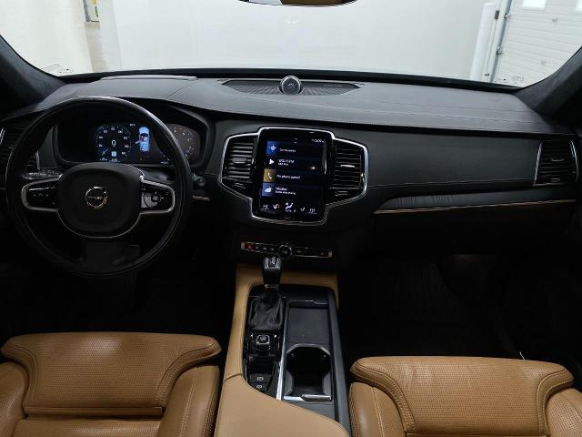 2022 Volvo XC90 Vehicle Photo in Appleton, WI 54913