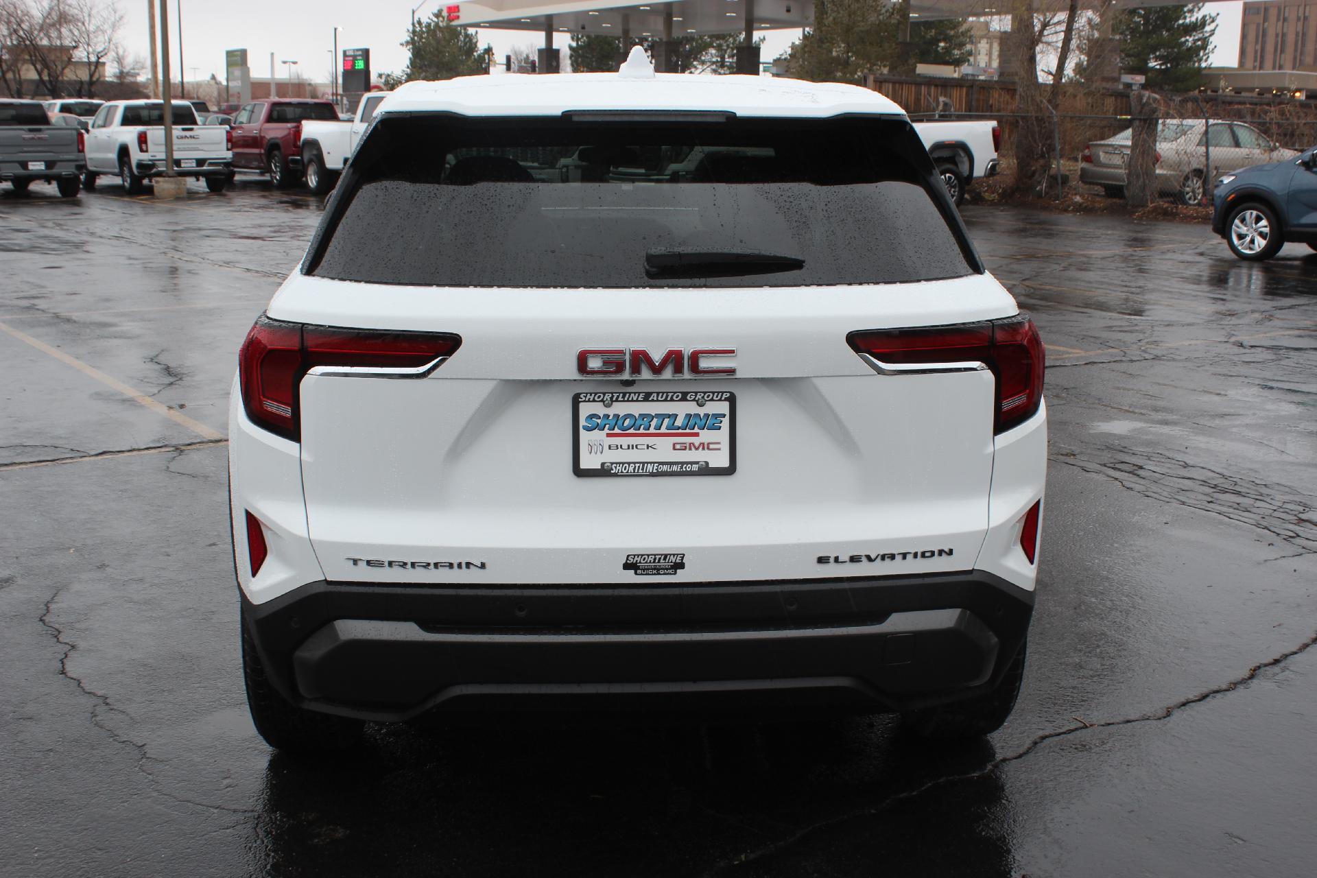 2025 GMC Terrain Vehicle Photo in AURORA, CO 80012-4011