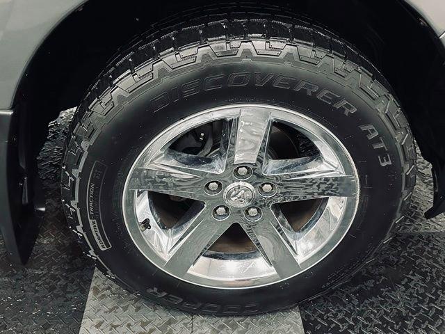 2012 Ram 1500 Vehicle Photo in MEDINA, OH 44256-9631