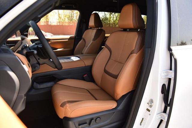 2025 Nissan Armada Vehicle Photo in Ballwin, MO 63011