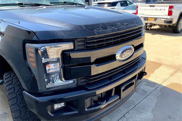 2019 Ford Super Duty F-250 SRW Vehicle Photo in TOPEKA, KS 66609-0000