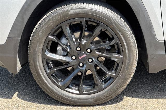 2023 GMC Terrain Vehicle Photo in ELK GROVE, CA 95757-8703