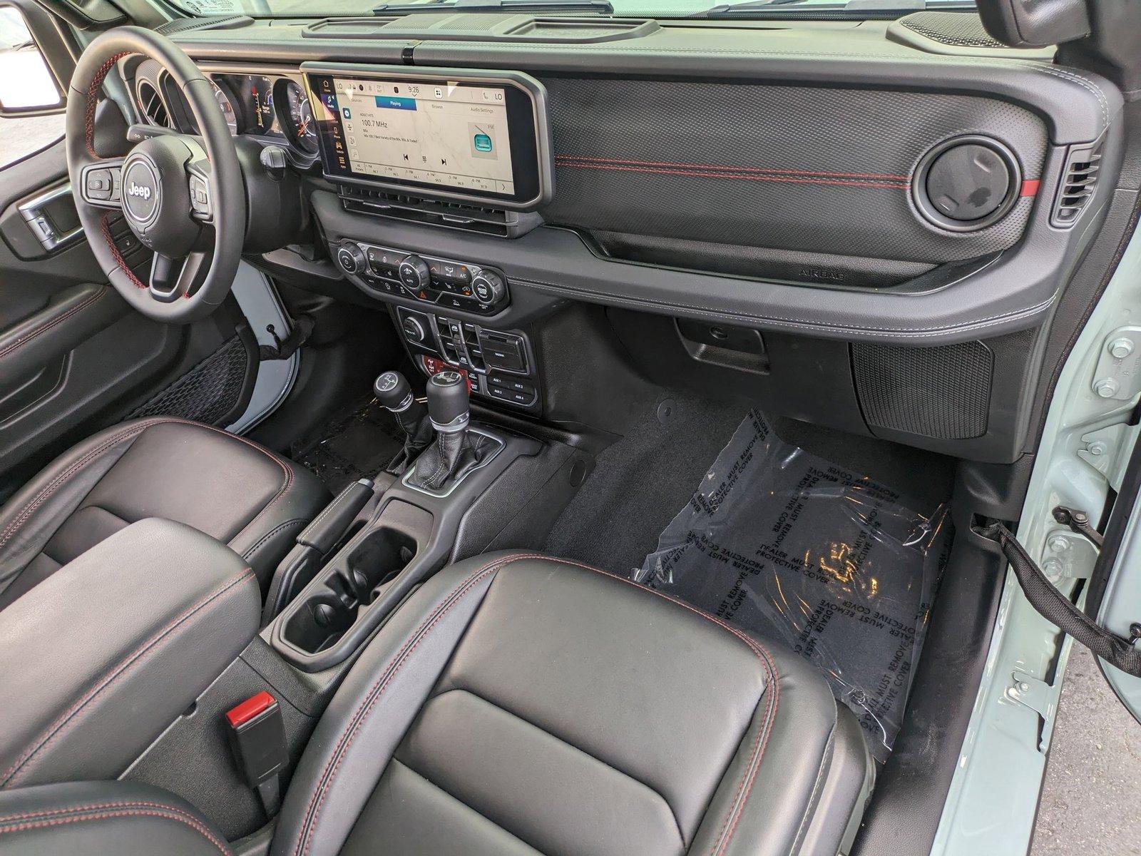 2024 Jeep Wrangler Vehicle Photo in Bradenton, FL 34207