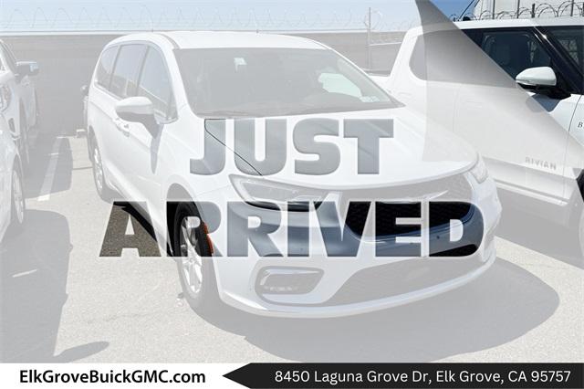 2023 Chrysler Pacifica Vehicle Photo in ELK GROVE, CA 95757-8703