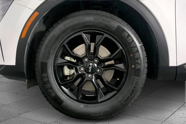 2023 Kia Sportage Vehicle Photo in Lees Summit, MO 64086