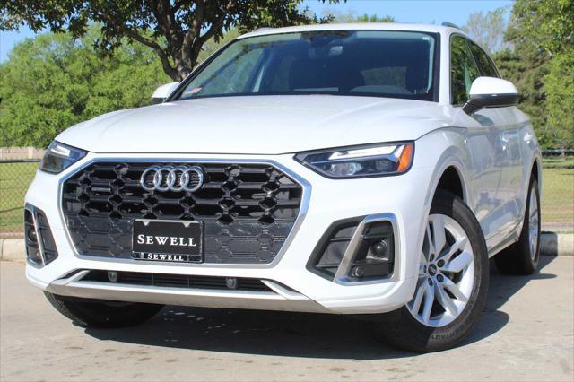 2022 Audi Q5 Vehicle Photo in HOUSTON, TX 77090