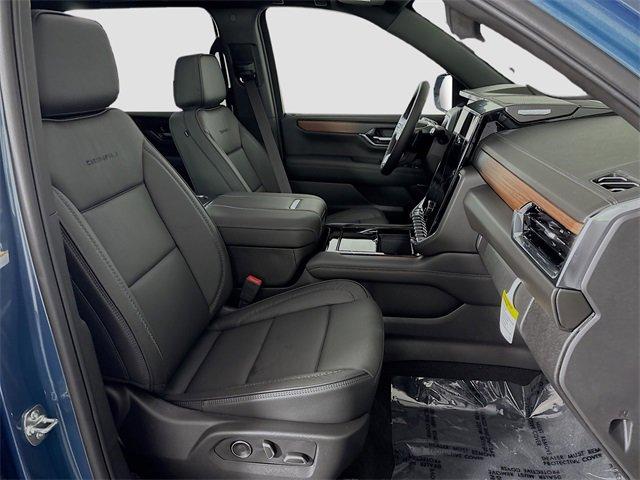 2025 GMC Yukon XL Vehicle Photo in PUYALLUP, WA 98371-4149