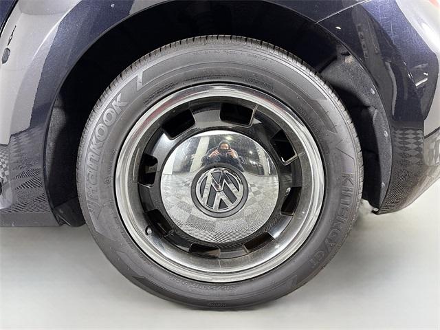 2016 Volkswagen Beetle Coupe Vehicle Photo in Puyallup, WA 98371