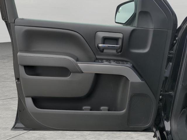 2018 Chevrolet Silverado 1500 Vehicle Photo in Green Bay, WI 54304