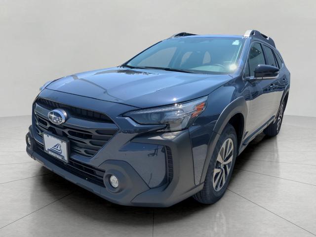 2025 Subaru Outback Vehicle Photo in Green Bay, WI 54304