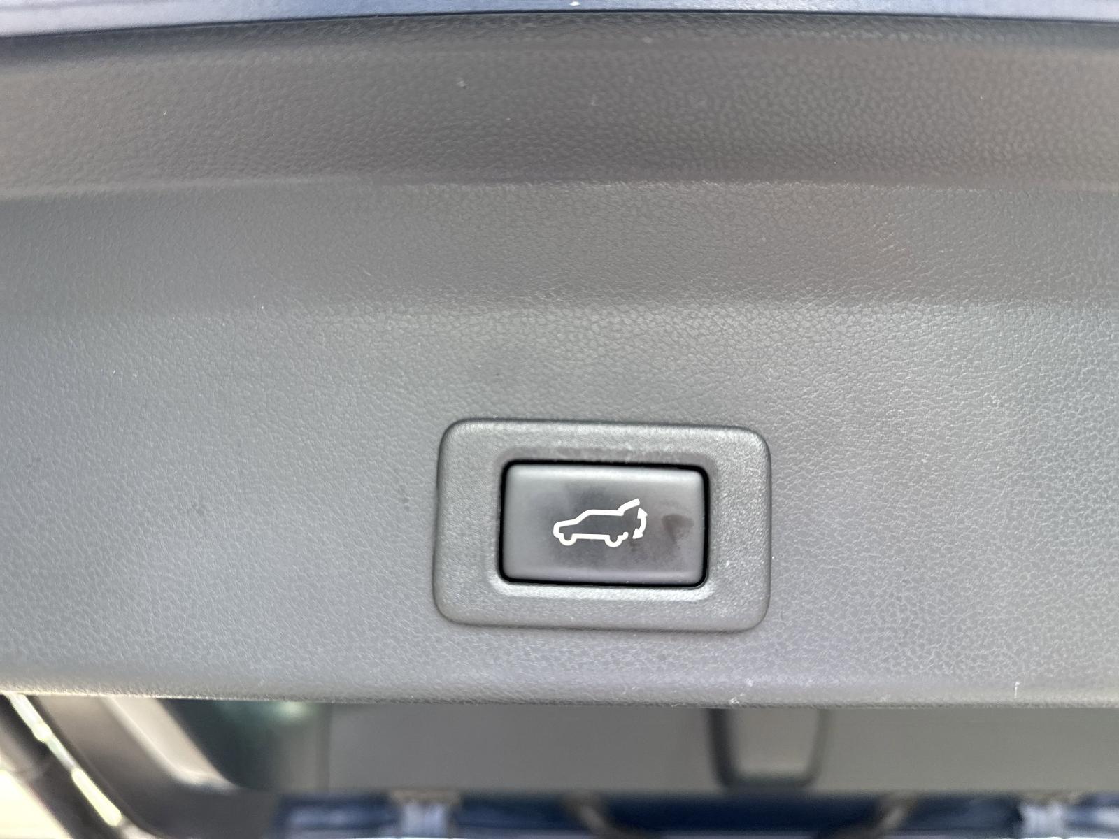 2019 Subaru Ascent Vehicle Photo in Mechanicsburg, PA 17050