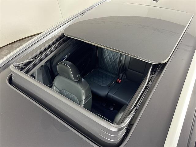 2024 Volkswagen Atlas Cross Sport Vehicle Photo in Puyallup, WA 98371