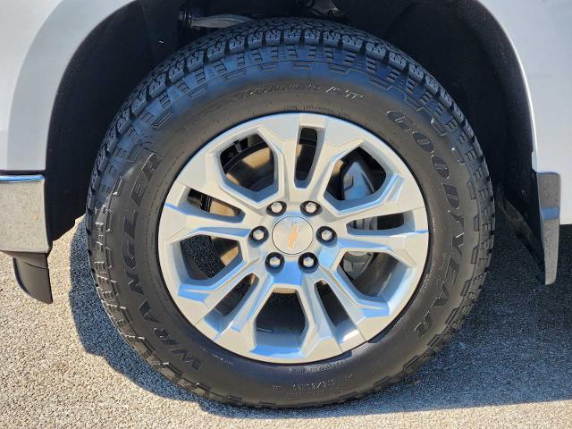 2023 Chevrolet Silverado 1500 Vehicle Photo in DENTON, TX 76210-9321