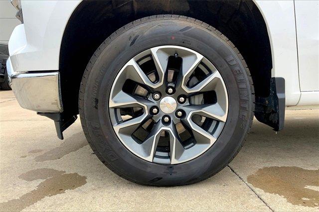 2023 Chevrolet Silverado 1500 Vehicle Photo in TOPEKA, KS 66609-0000