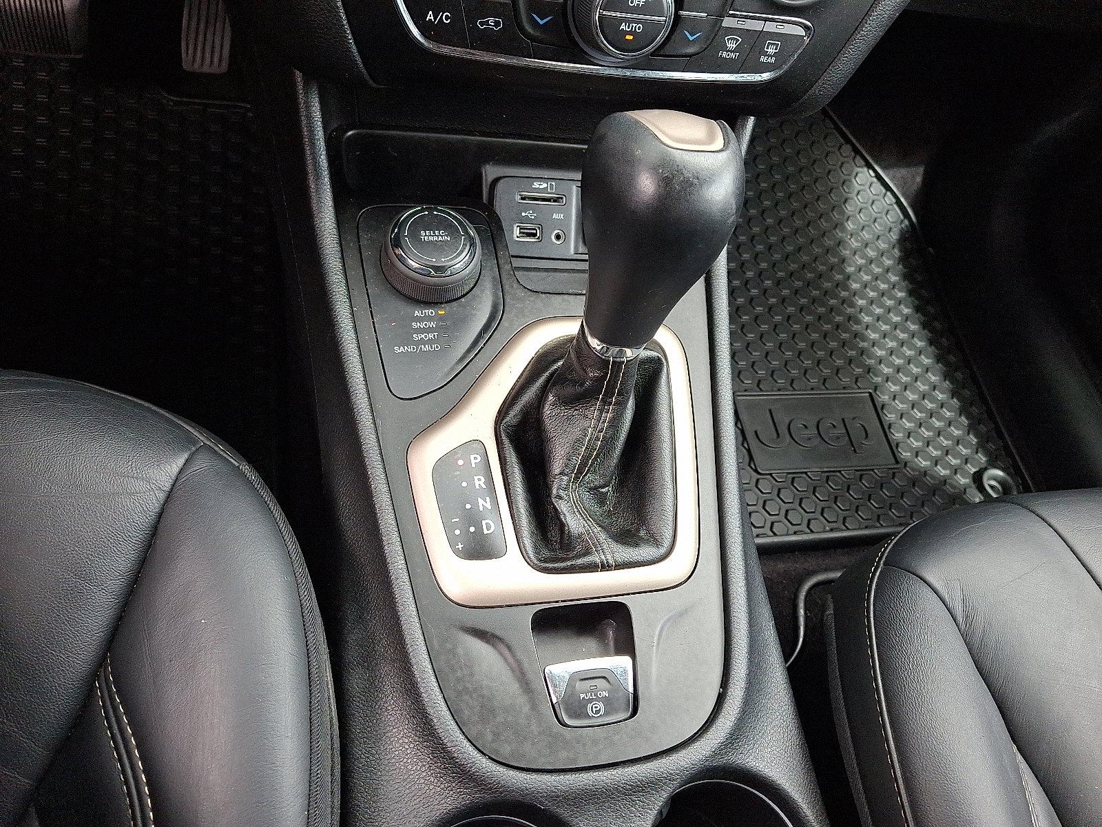 2017 Jeep Cherokee Vehicle Photo in BETHLEHEM, PA 18017-9401