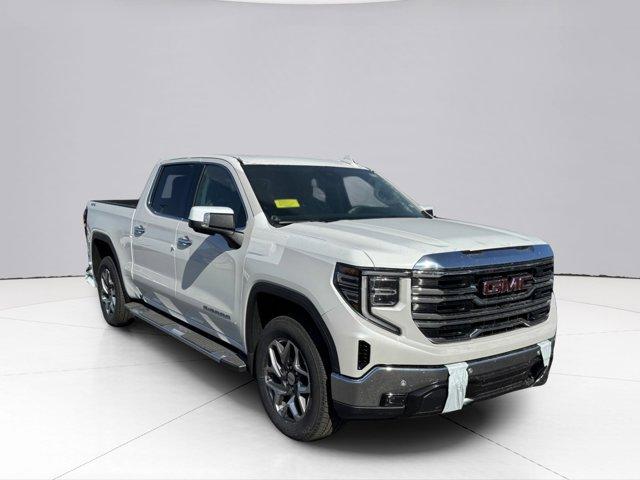 2025 GMC Sierra 1500 Vehicle Photo in LEOMINSTER, MA 01453-2952