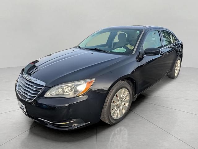 2011 Chrysler 200 Vehicle Photo in Neenah, WI 54956