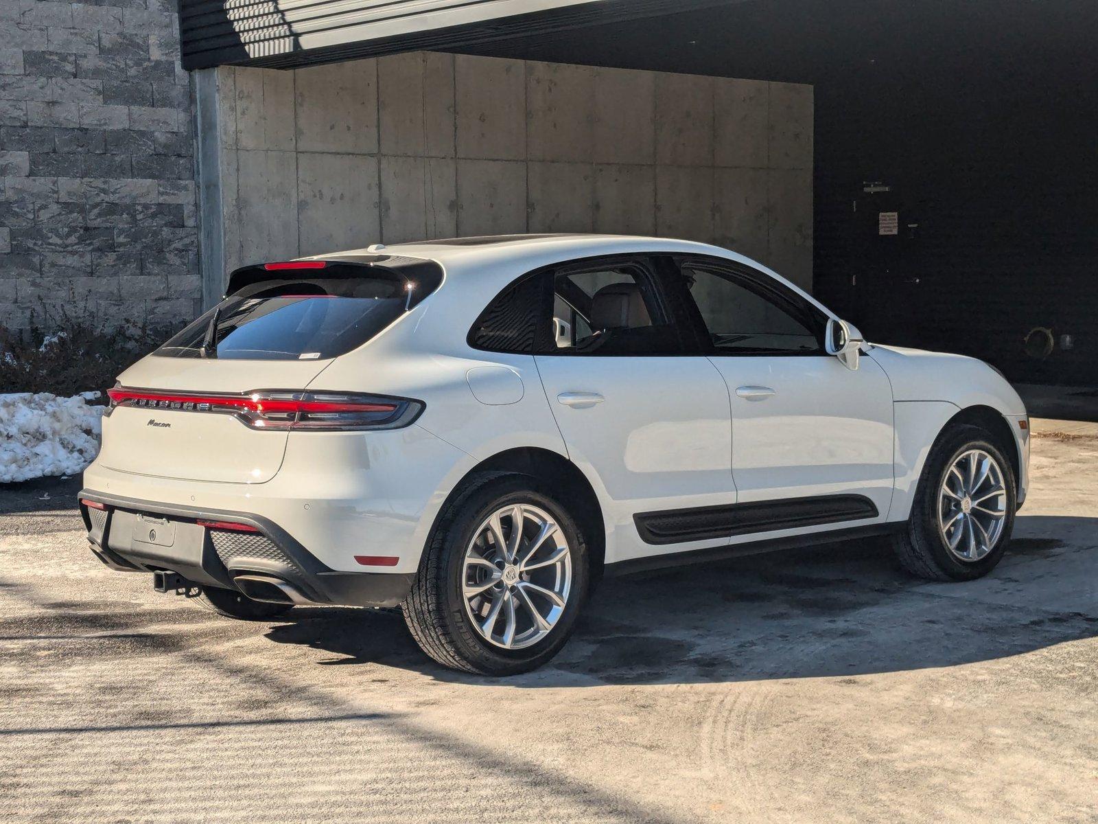 2024 Porsche Macan Vehicle Photo in Towson, MD 21204