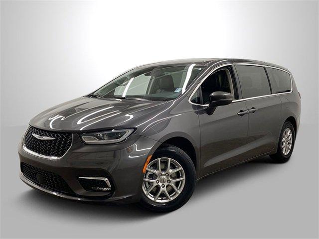 2023 Chrysler Pacifica Vehicle Photo in PORTLAND, OR 97225-3518