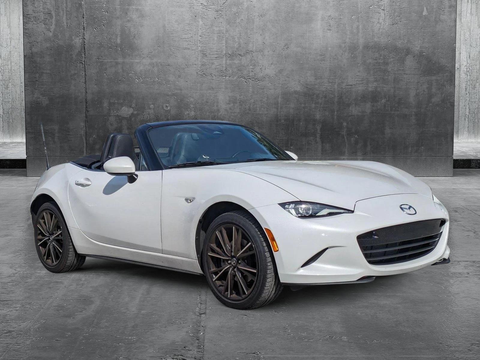 2024 Mazda MX-5 Miata Vehicle Photo in Miami, FL 33135