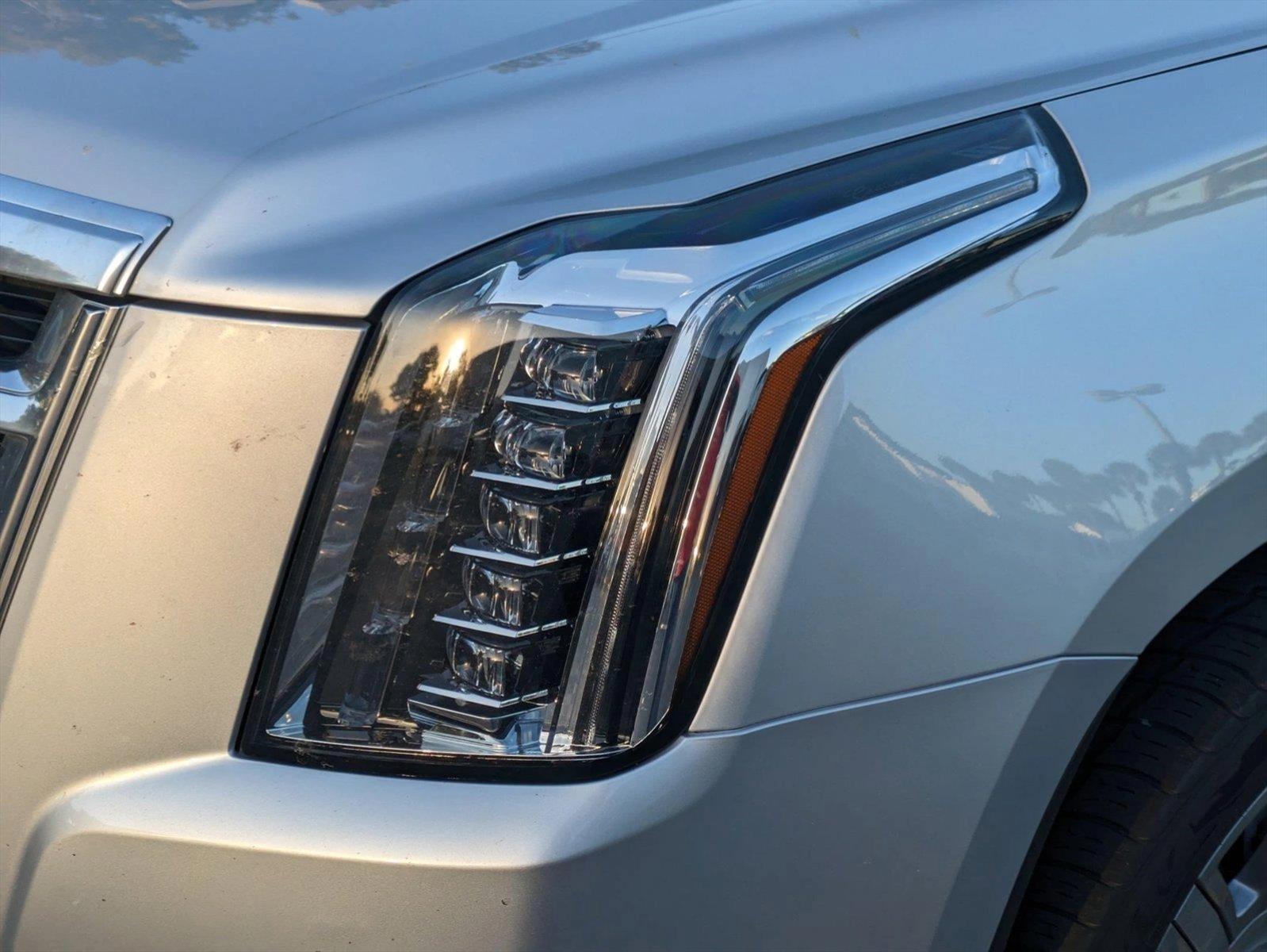 2019 Cadillac Escalade Vehicle Photo in WEST PALM BEACH, FL 33407-3296