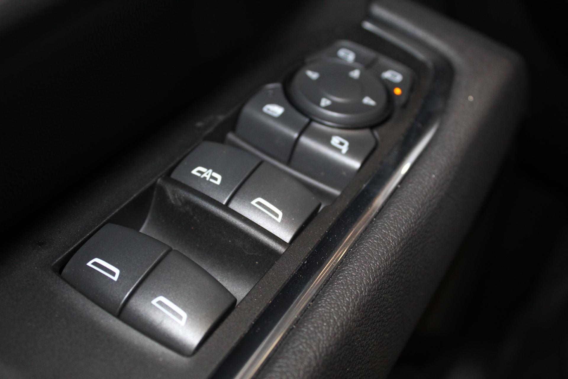 2025 Chevrolet Silverado 2500 HD Vehicle Photo in NORTHAMPTON, MA 01060-1120