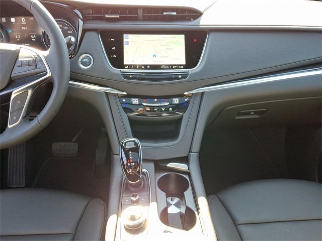 2025 Cadillac XT5 Vehicle Photo in ALLENTOWN, PA 18103-7399
