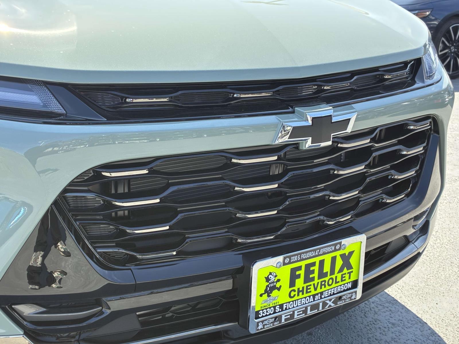 2025 Chevrolet Trax Vehicle Photo in LOS ANGELES, CA 90007-3794
