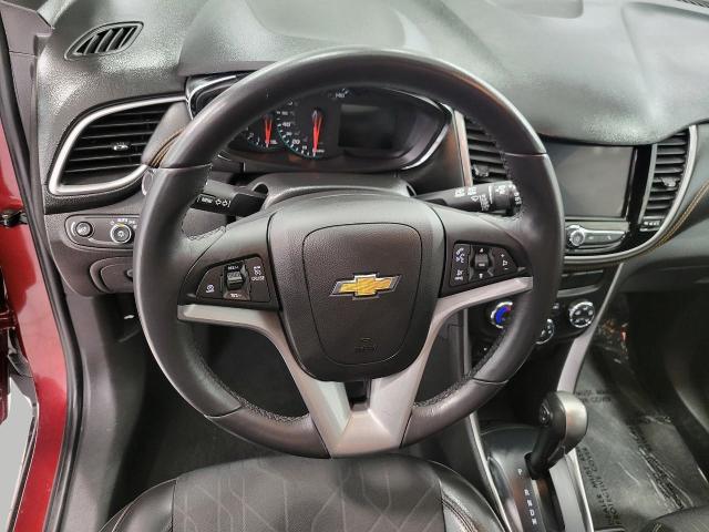 2022 Chevrolet Trax Vehicle Photo in NEENAH, WI 54956-2243