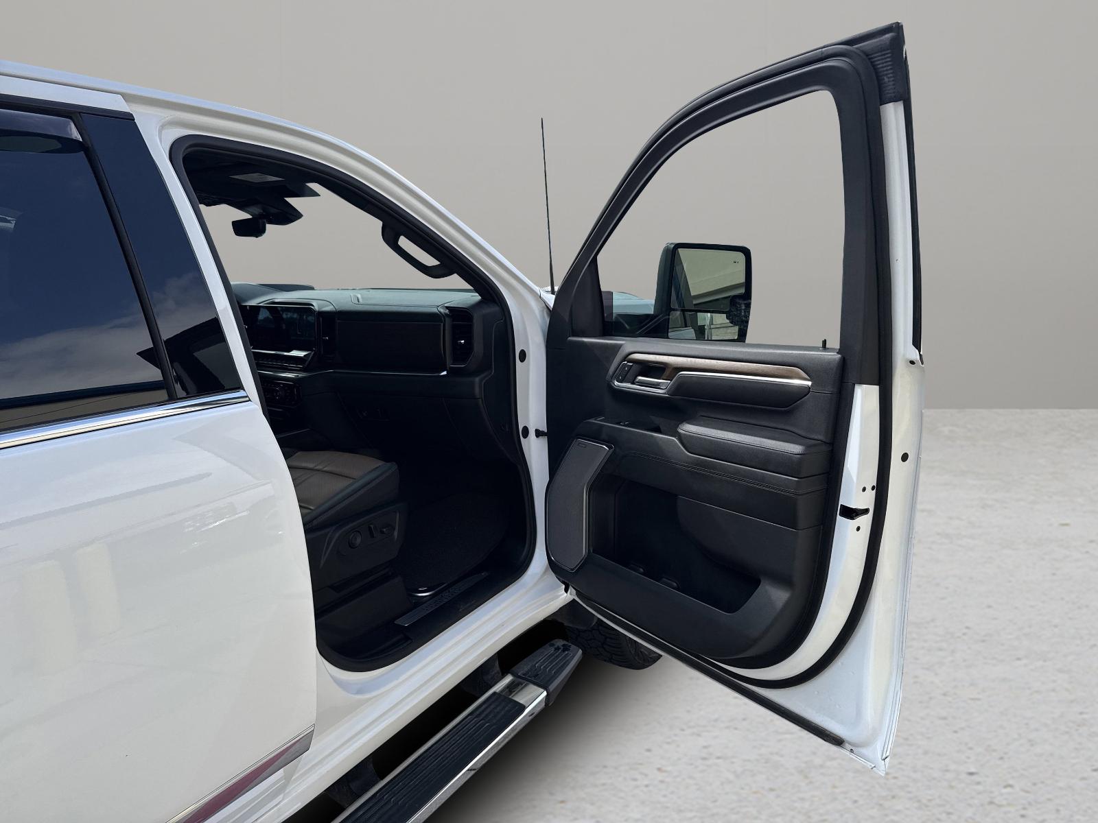2024 Chevrolet Silverado 2500 HD Vehicle Photo in GEORGETOWN, TX 78626-7508