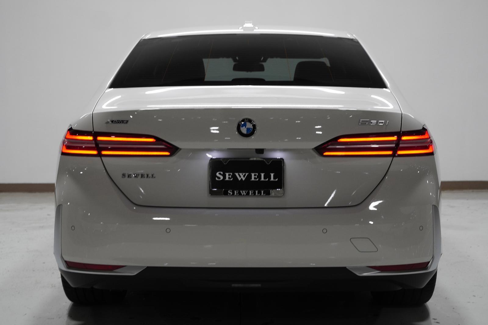2024 BMW 530i xDrive Vehicle Photo in GRAPEVINE, TX 76051