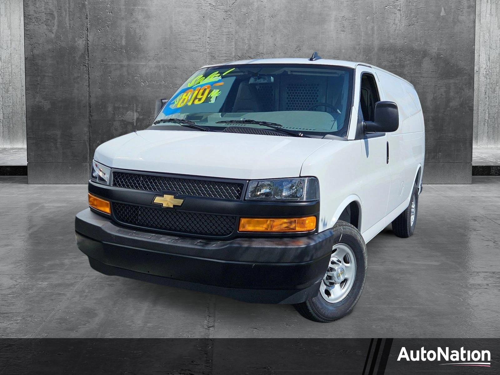 2025 Chevrolet Express Cargo 2500 Vehicle Photo in GREENACRES, FL 33463-3207