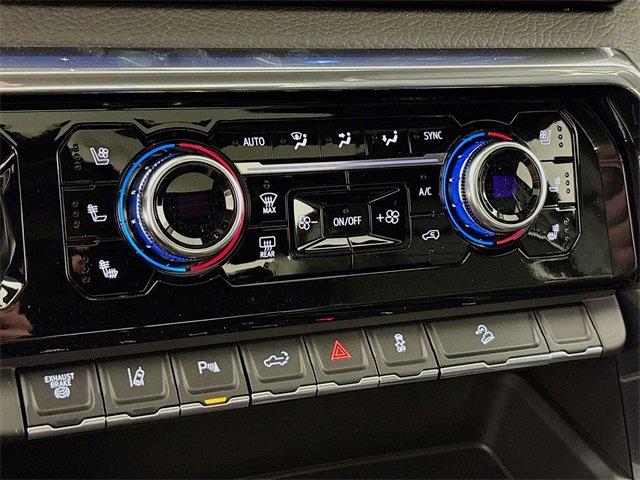 2025 GMC Sierra 3500 HD Vehicle Photo in PUYALLUP, WA 98371-4149
