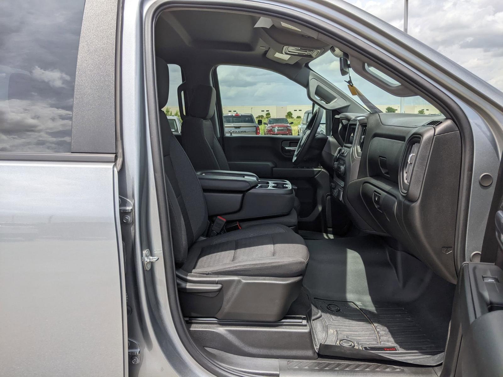 2024 Chevrolet Silverado 2500 HD Vehicle Photo in Seguin, TX 78155