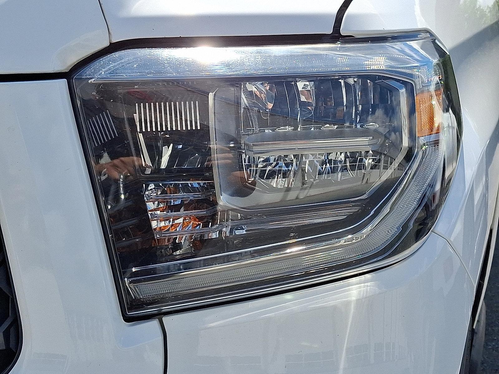 2018 Toyota Tundra 4WD Vehicle Photo in BETHLEHEM, PA 18017-9401