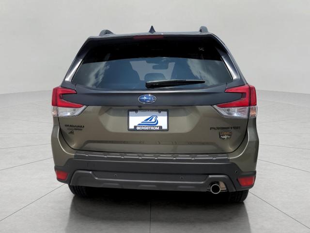 2025 Subaru Forester Vehicle Photo in Green Bay, WI 54304
