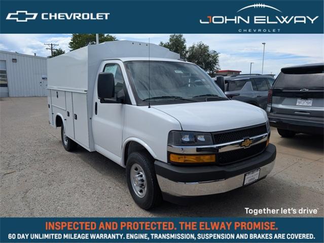 2025 Chevrolet Express Commercial Cutaway Vehicle Photo in ENGLEWOOD, CO 80113-6708